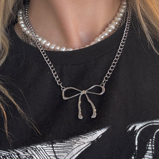 Big Ribbon Necklace